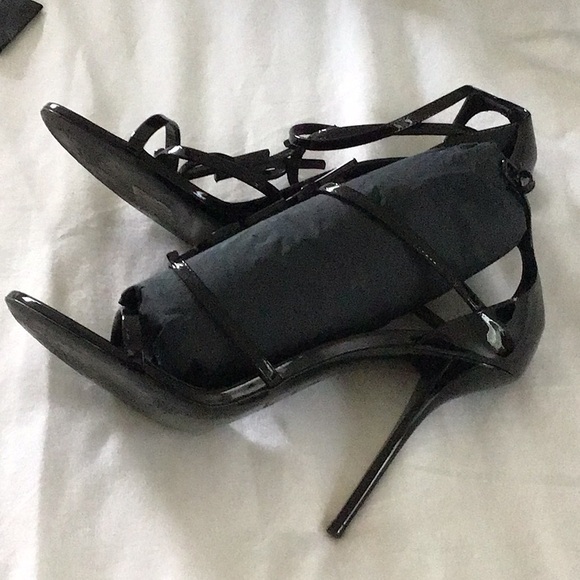 Authentic Saint Laurent Casandra heels in Nero(Black) - Picture 9 of 15